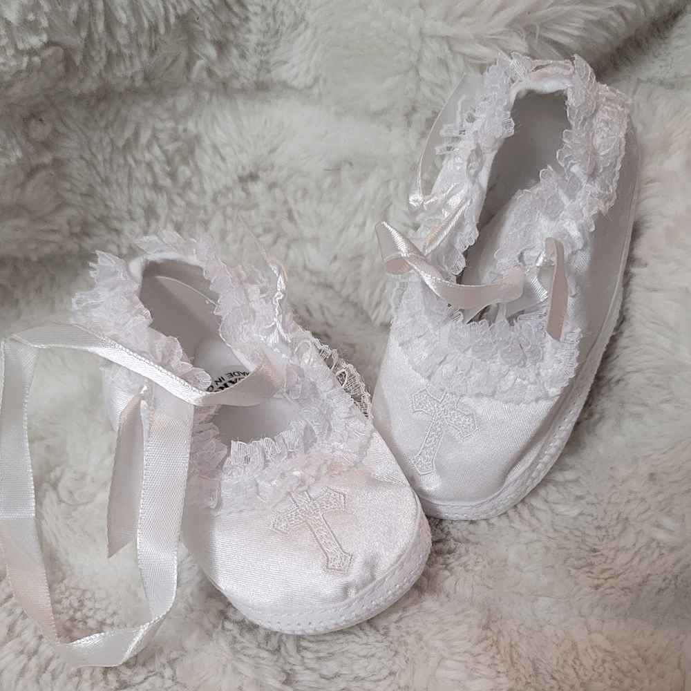 *SOLD*CHRISTENING LARGE WHITE SHOES BAPTISM